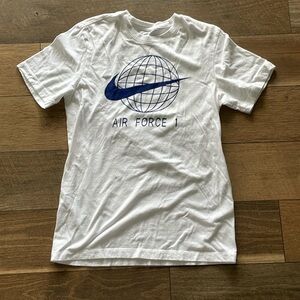 Nike t-shirt
